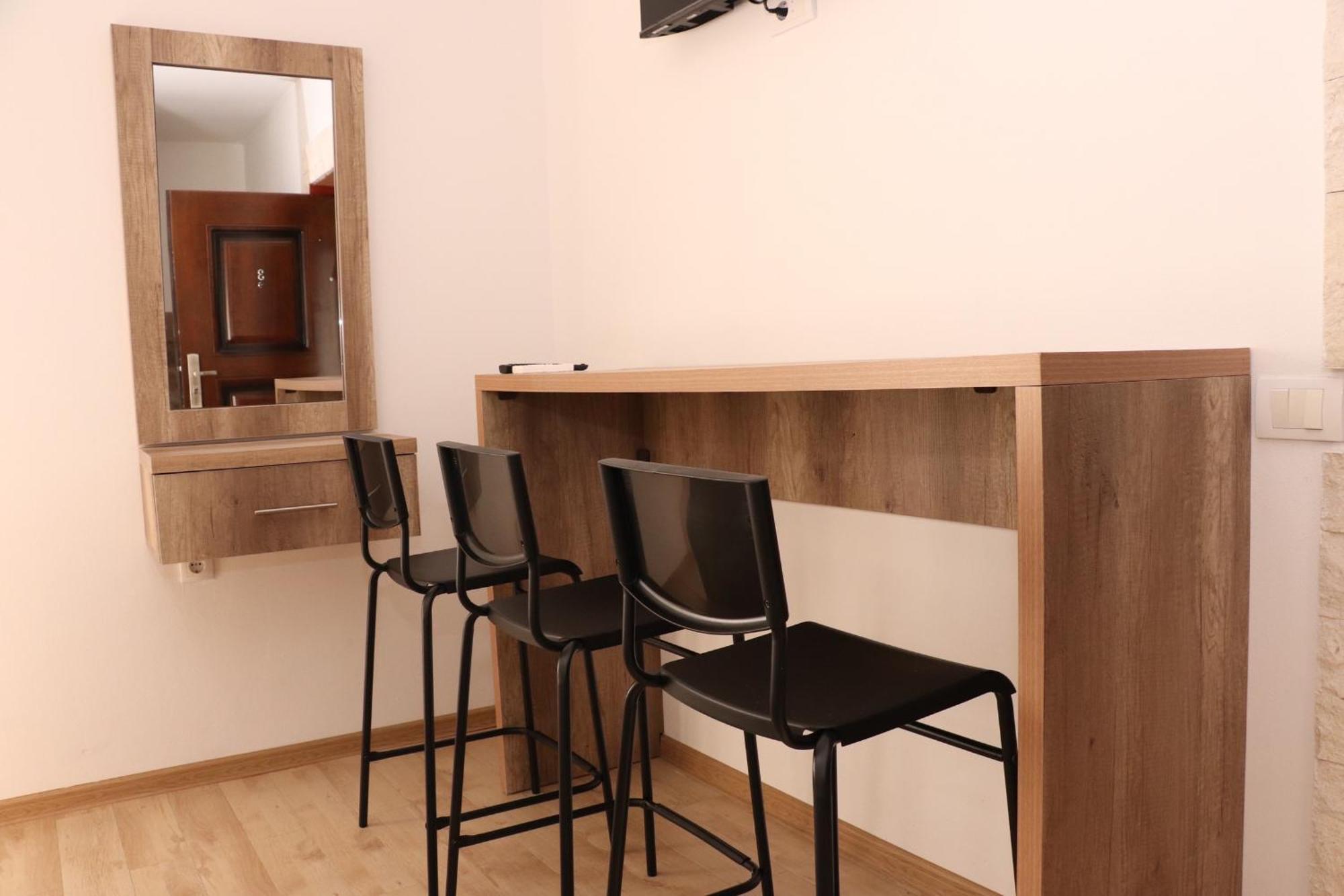 Gjinaj Apartments 울친 외부 사진
