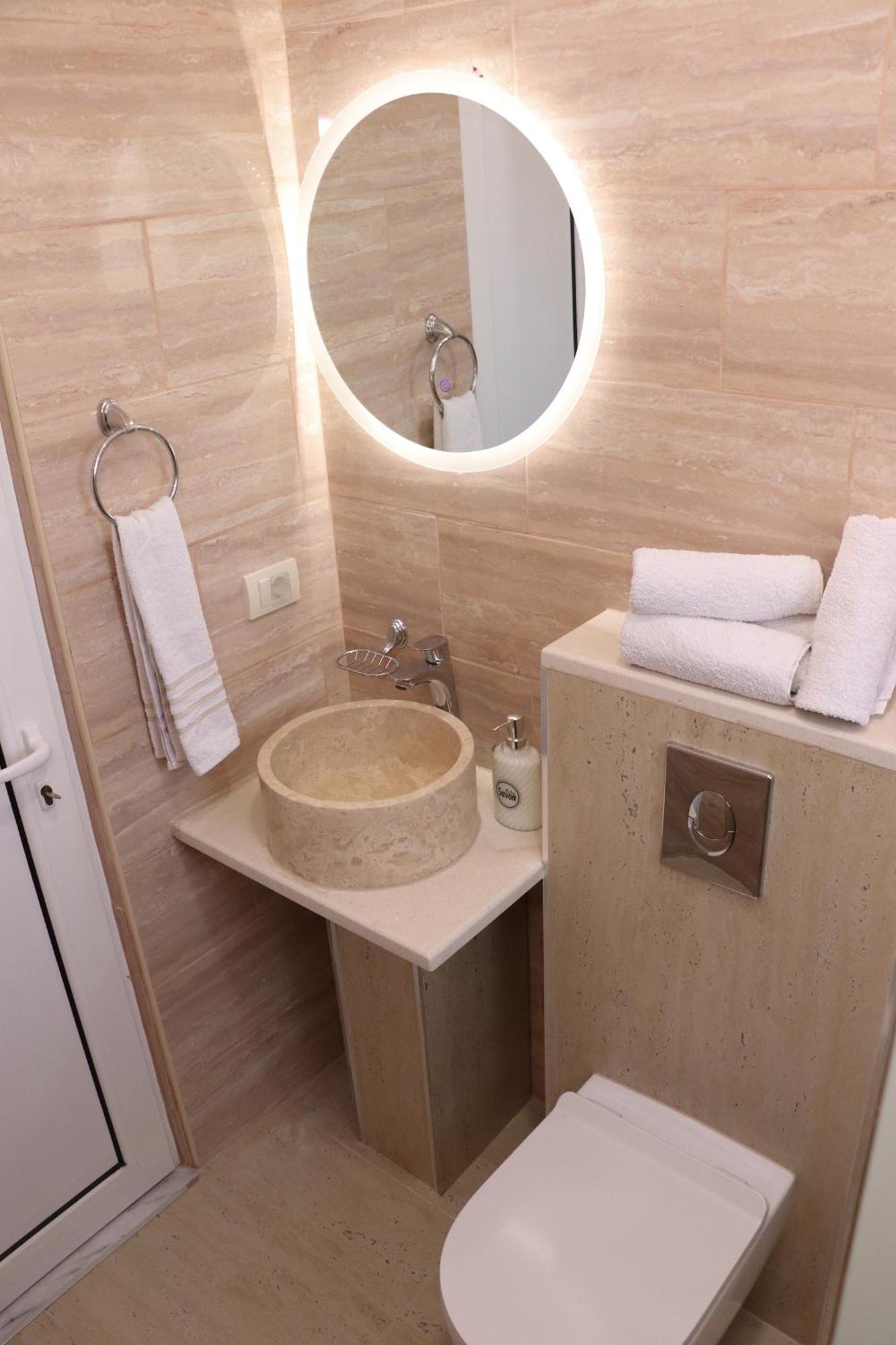 Gjinaj Apartments 울친 외부 사진