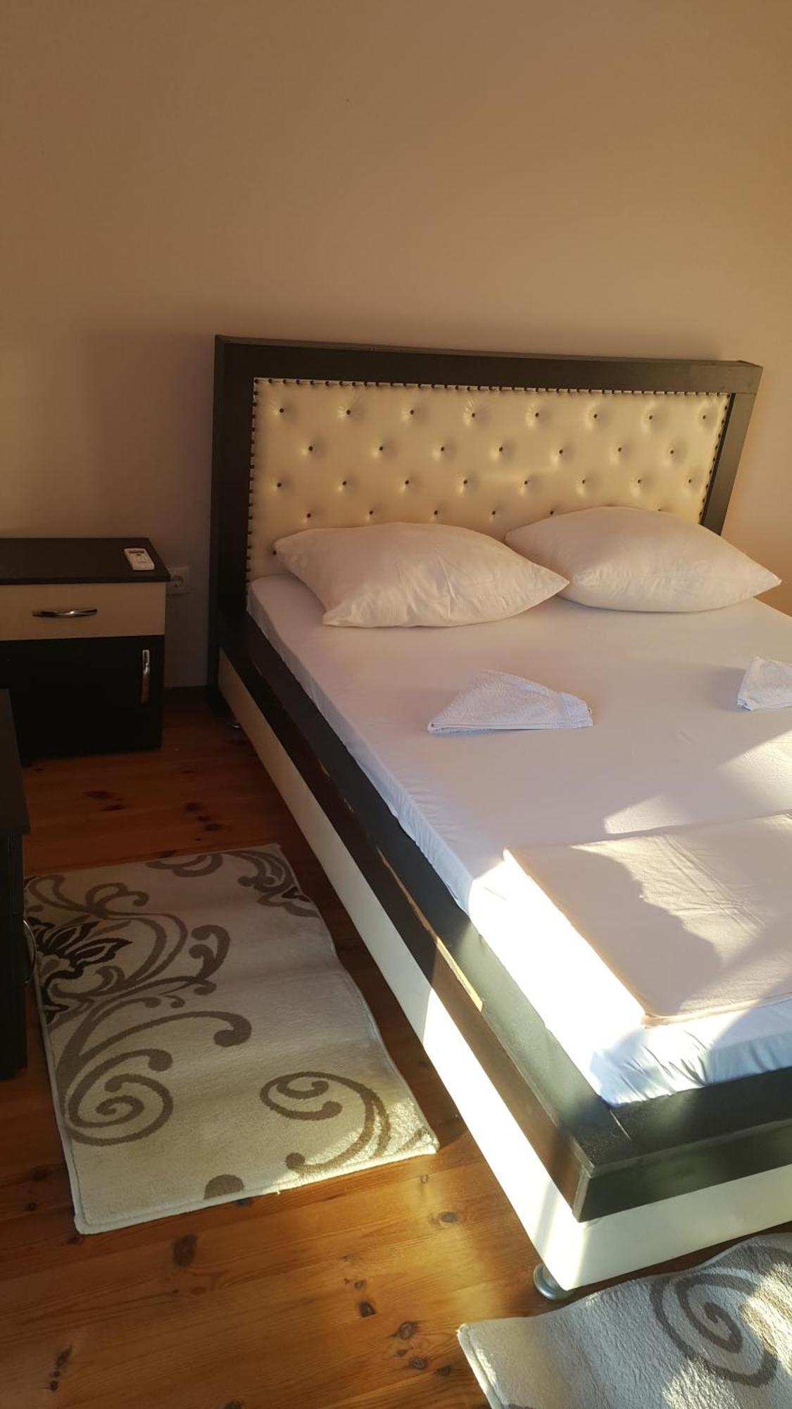Gjinaj Apartments 울친 객실 사진