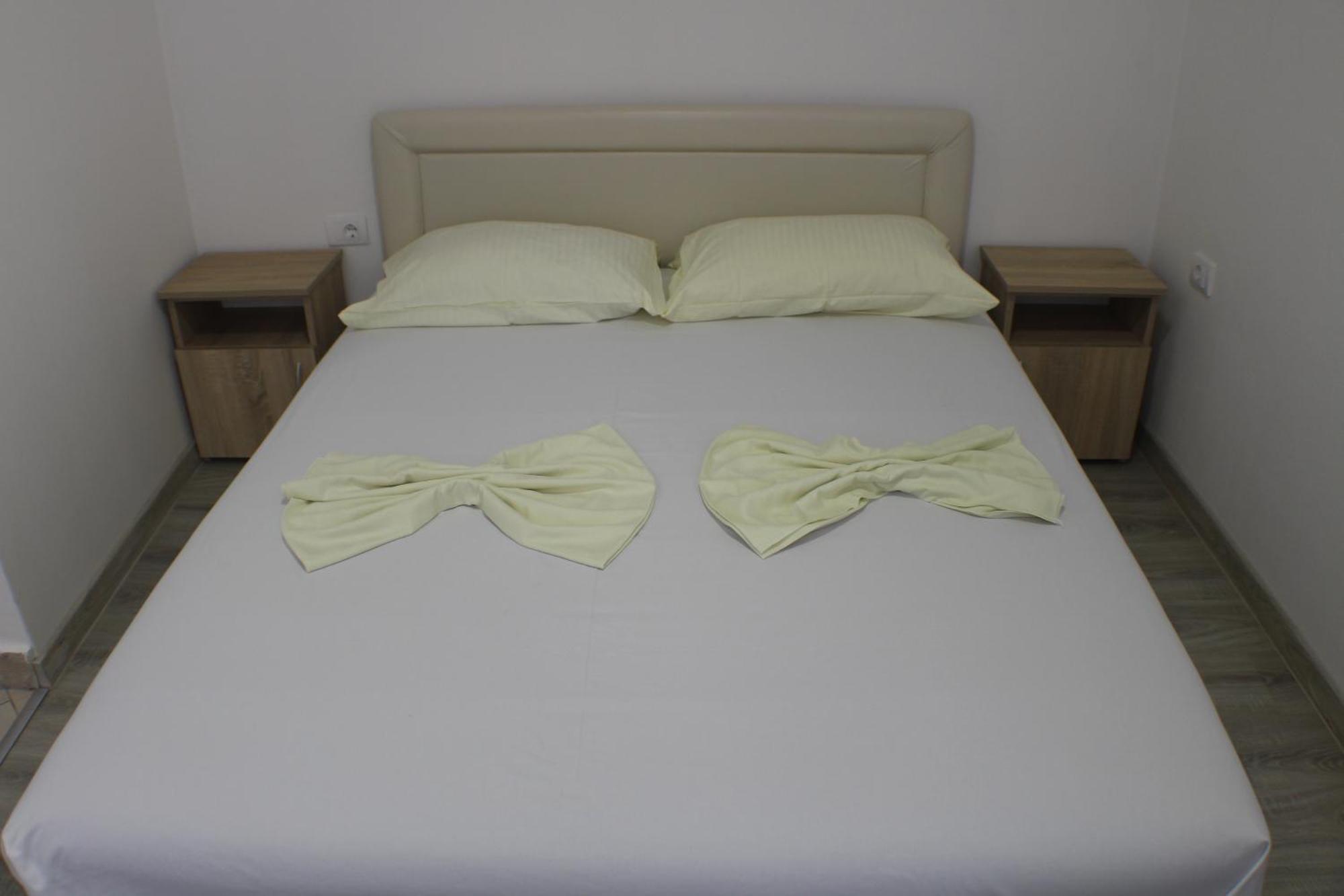 Gjinaj Apartments 울친 객실 사진