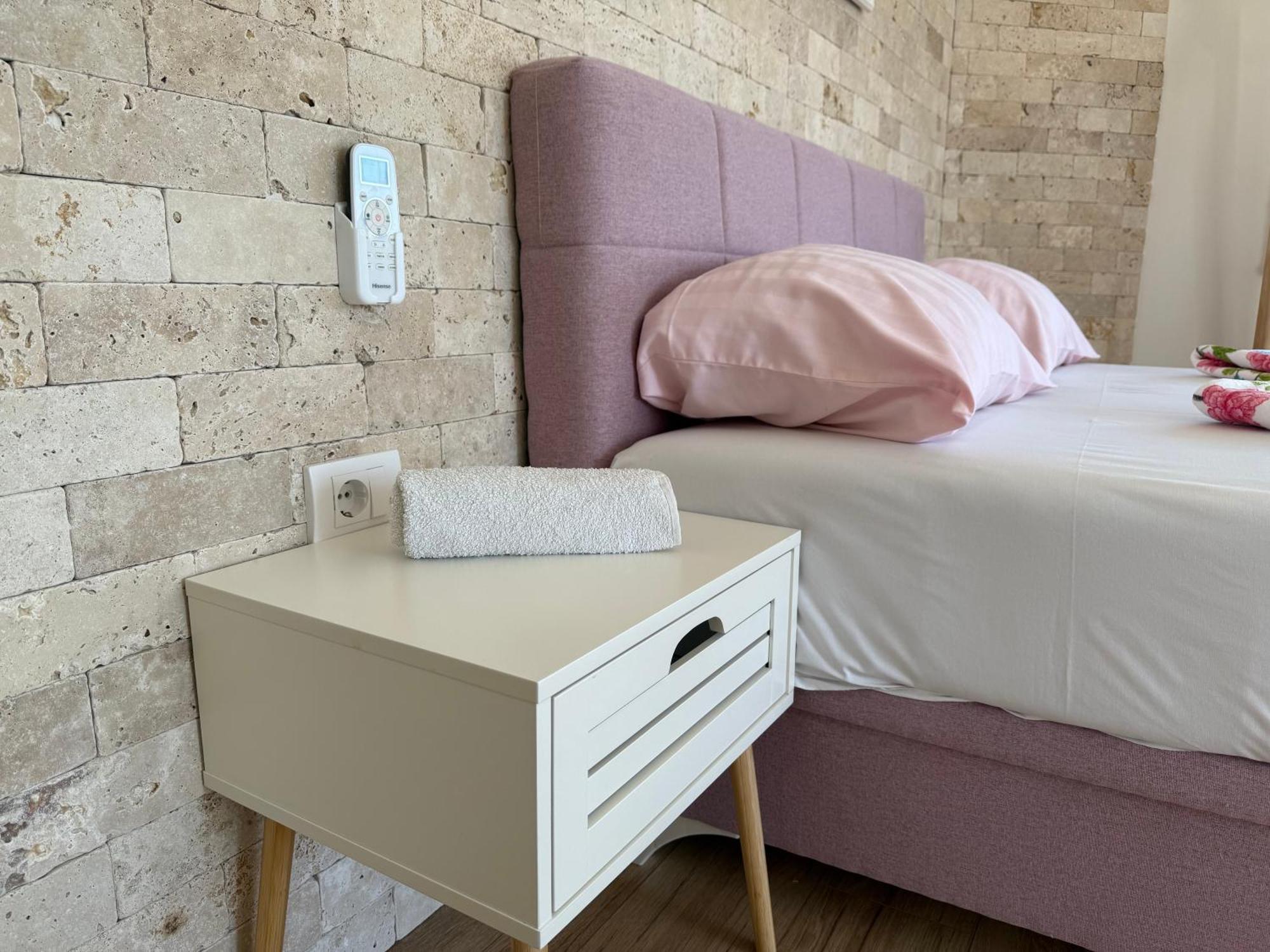 Gjinaj Apartments 울친 외부 사진
