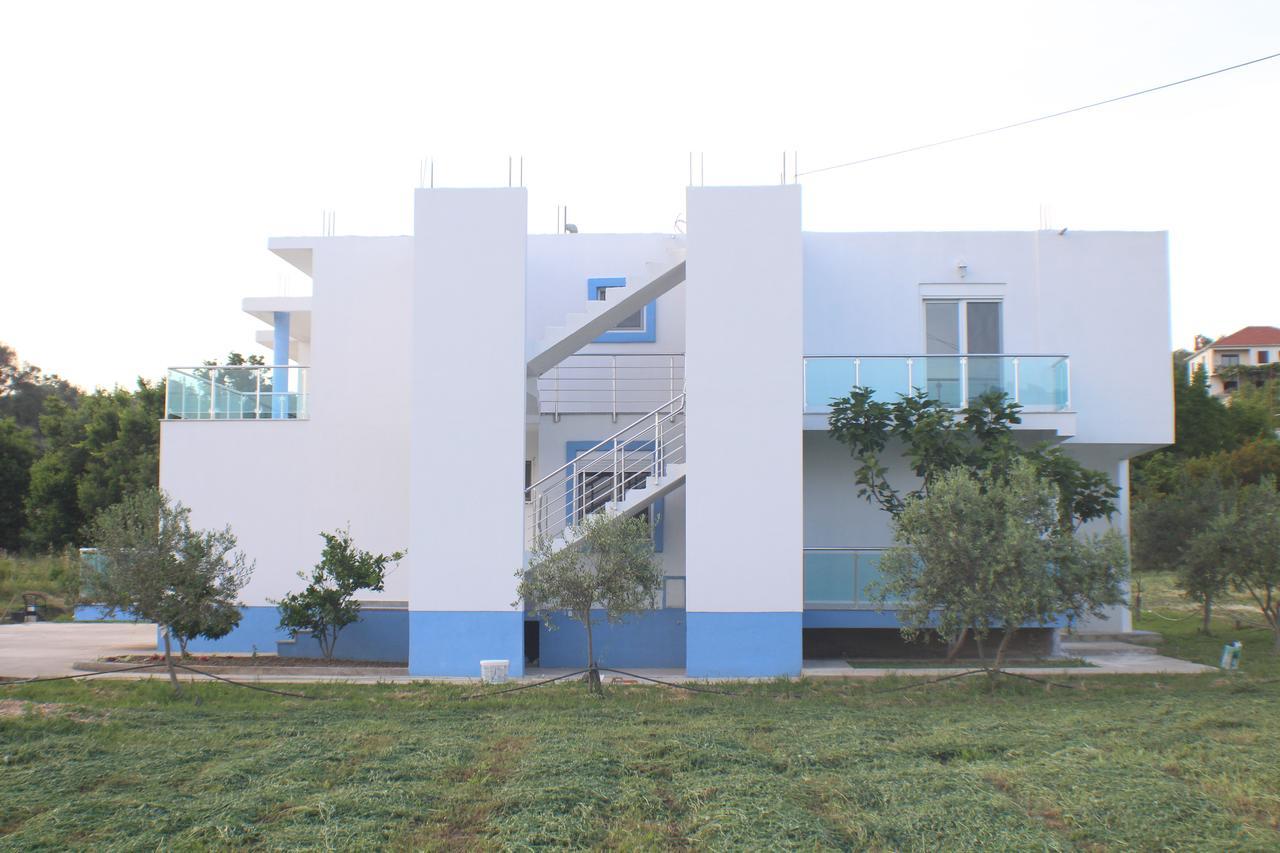 Gjinaj Apartments 울친 외부 사진